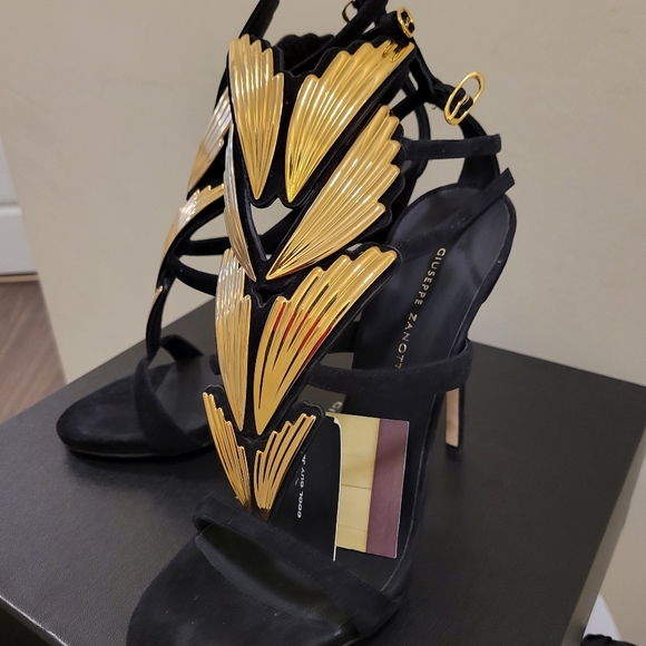 Giuseppe Zanotti Suede Black/Gold, Size 8.5